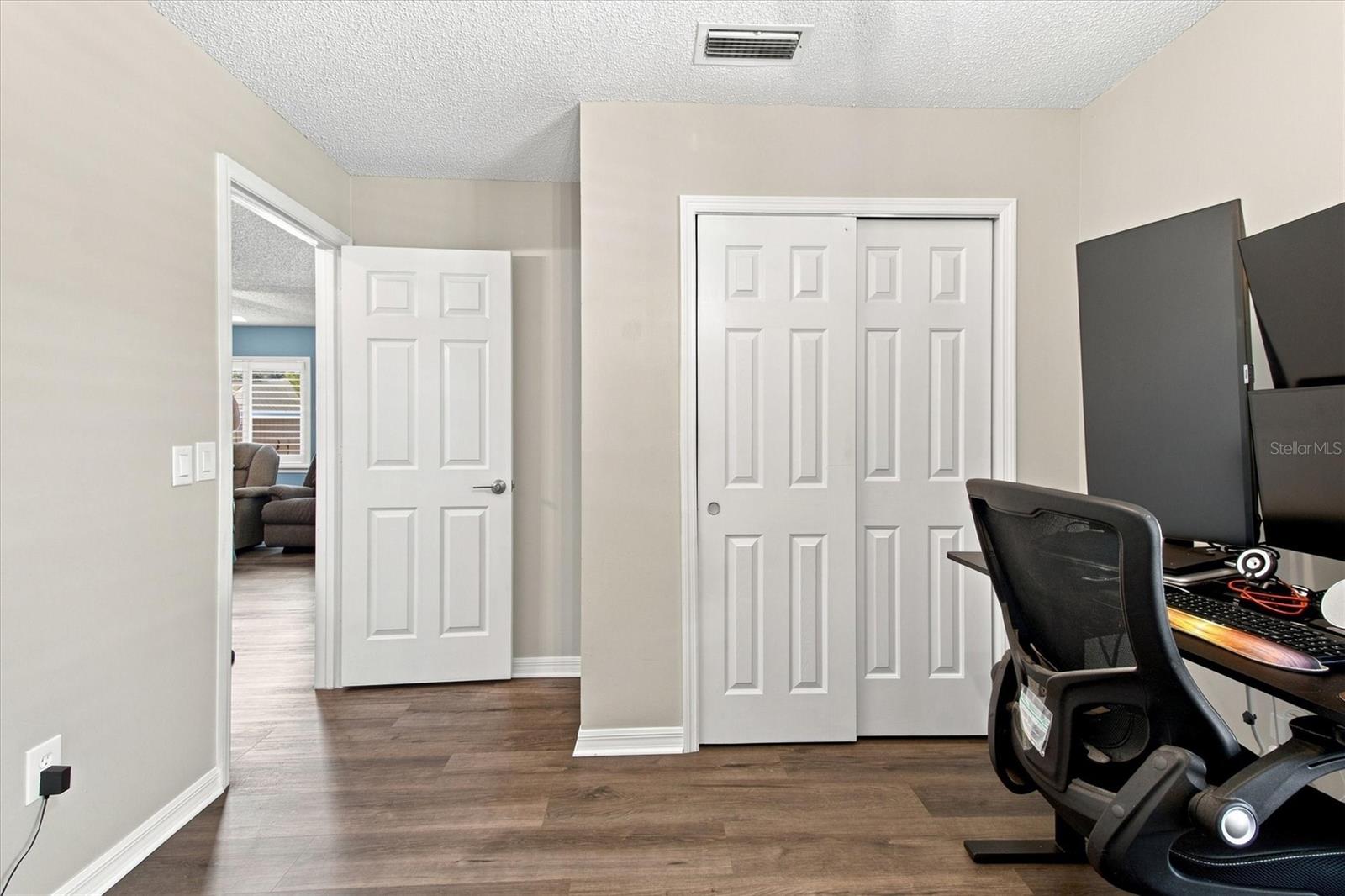 1339 Lajolla Cir Property Photo 9