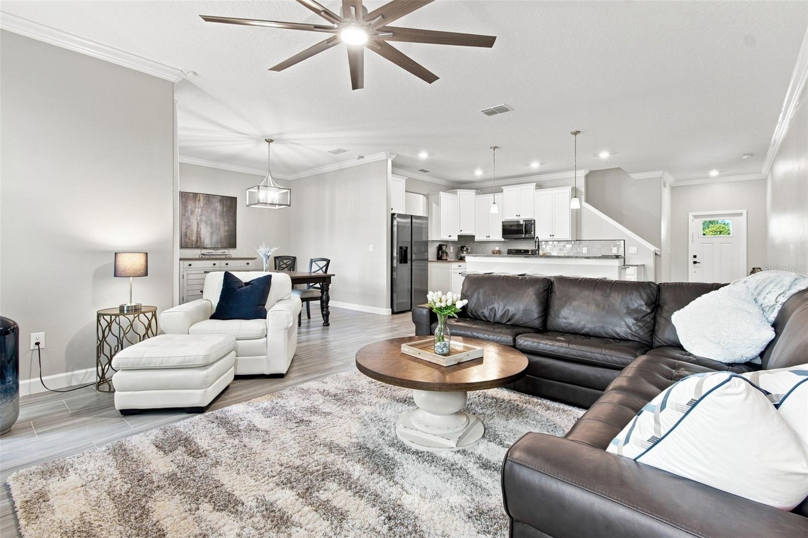 2213 Cerulean Sky Dr Property Photo 10