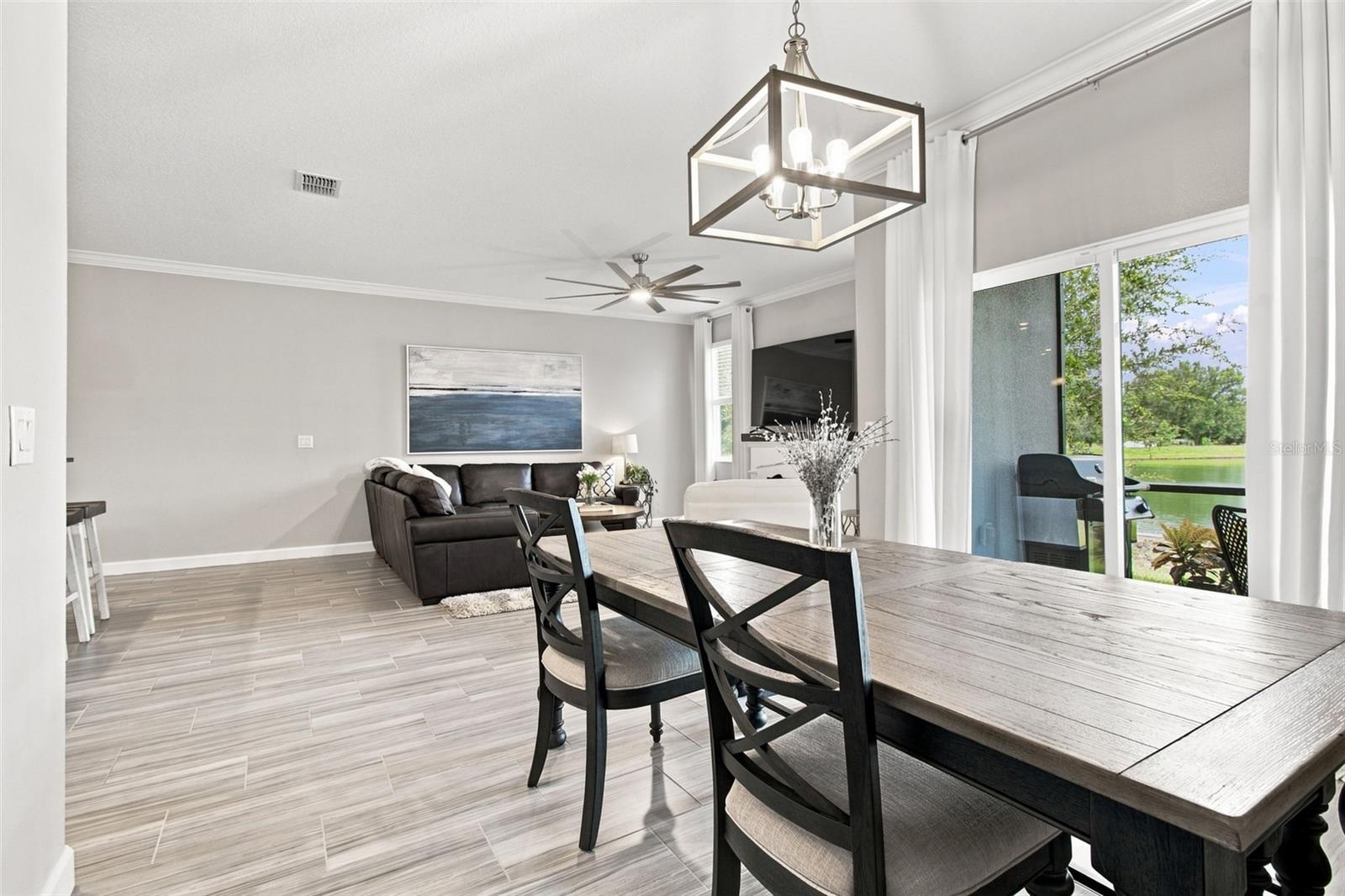 2213 Cerulean Sky Dr Property Photo 12