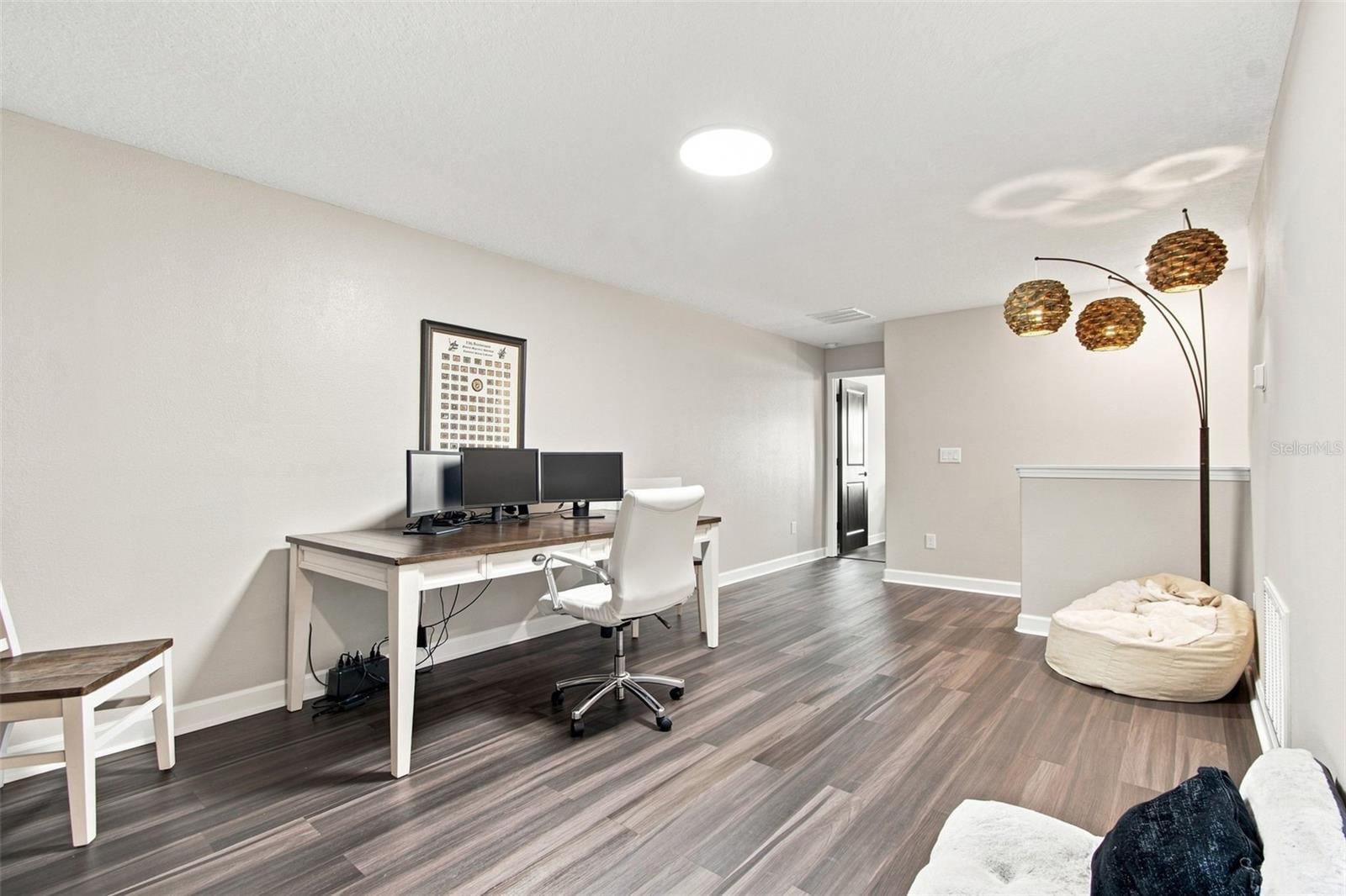 2213 Cerulean Sky Dr Property Photo 32