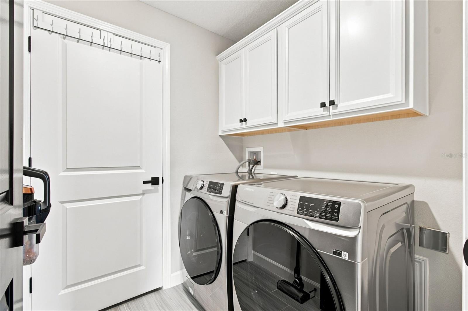 2213 Cerulean Sky Dr Property Photo 35