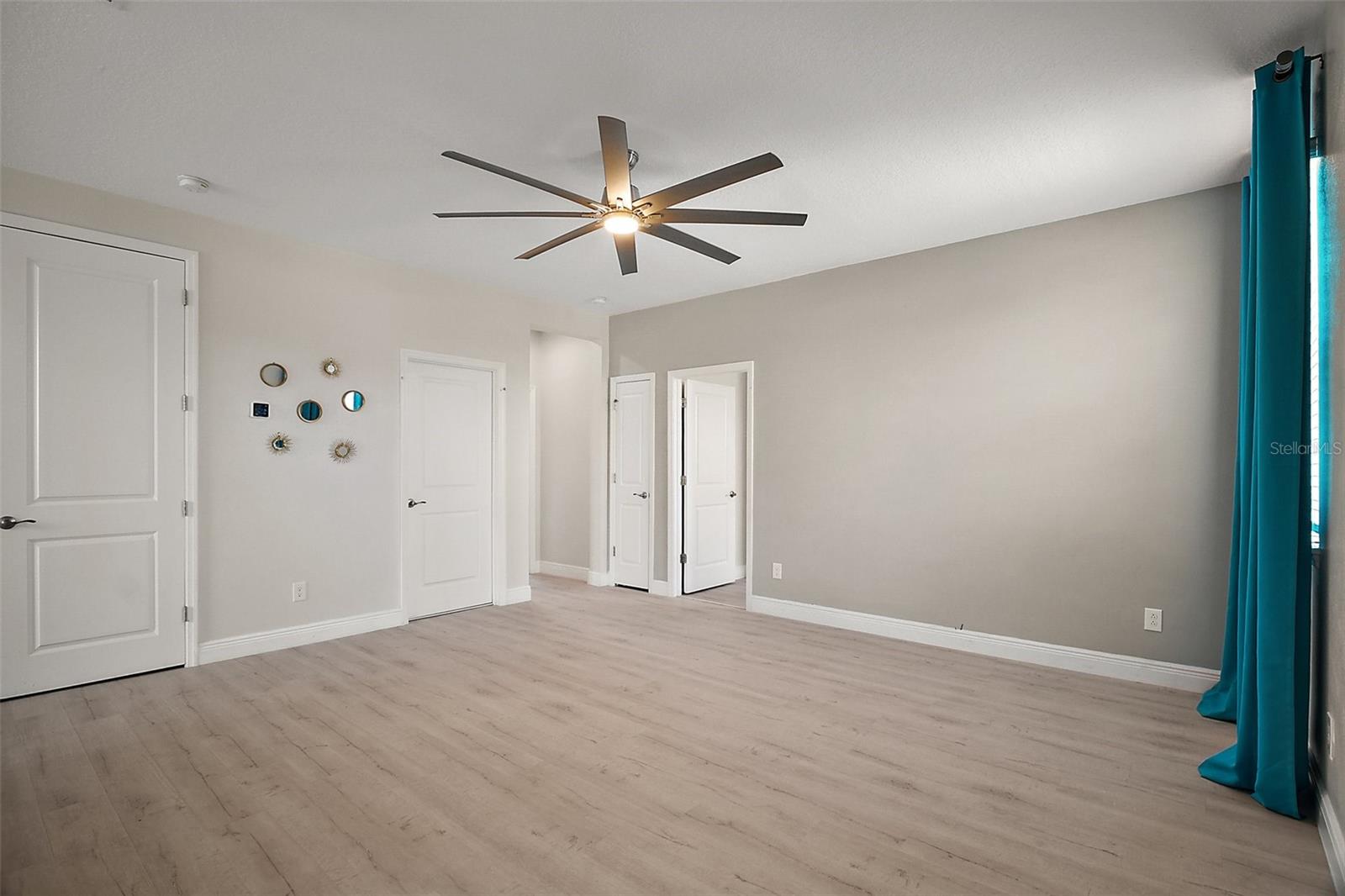 9153 Carmela Ave Property Photo 20