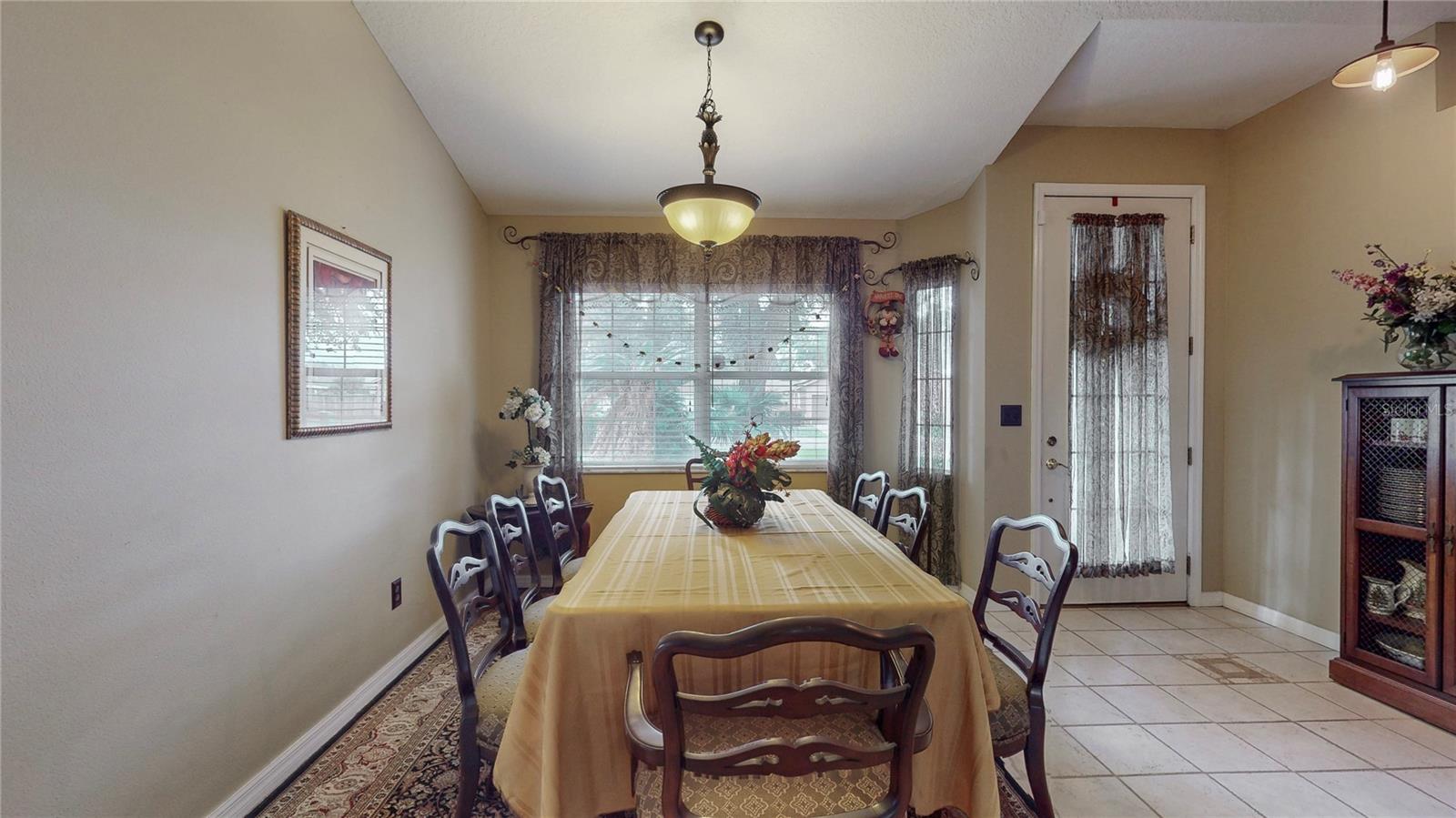 2579 Stardust Ave Property Photo 5