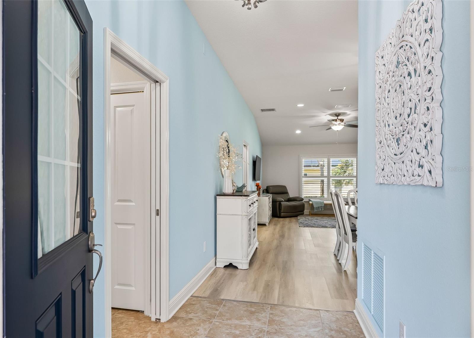 10038 Ketch Kay Ln Property Photo 8