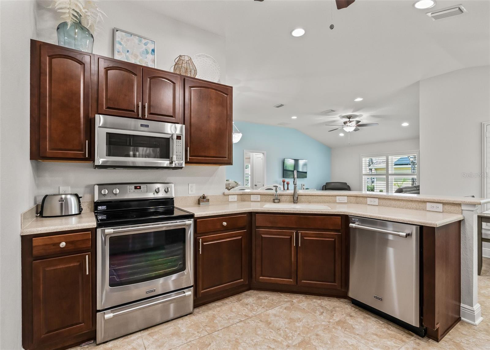 10038 Ketch Kay Ln Property Photo 21