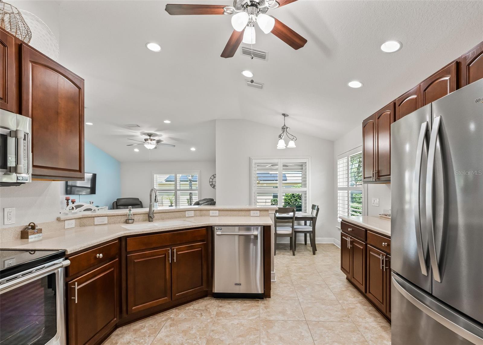 10038 Ketch Kay Ln Property Photo 22