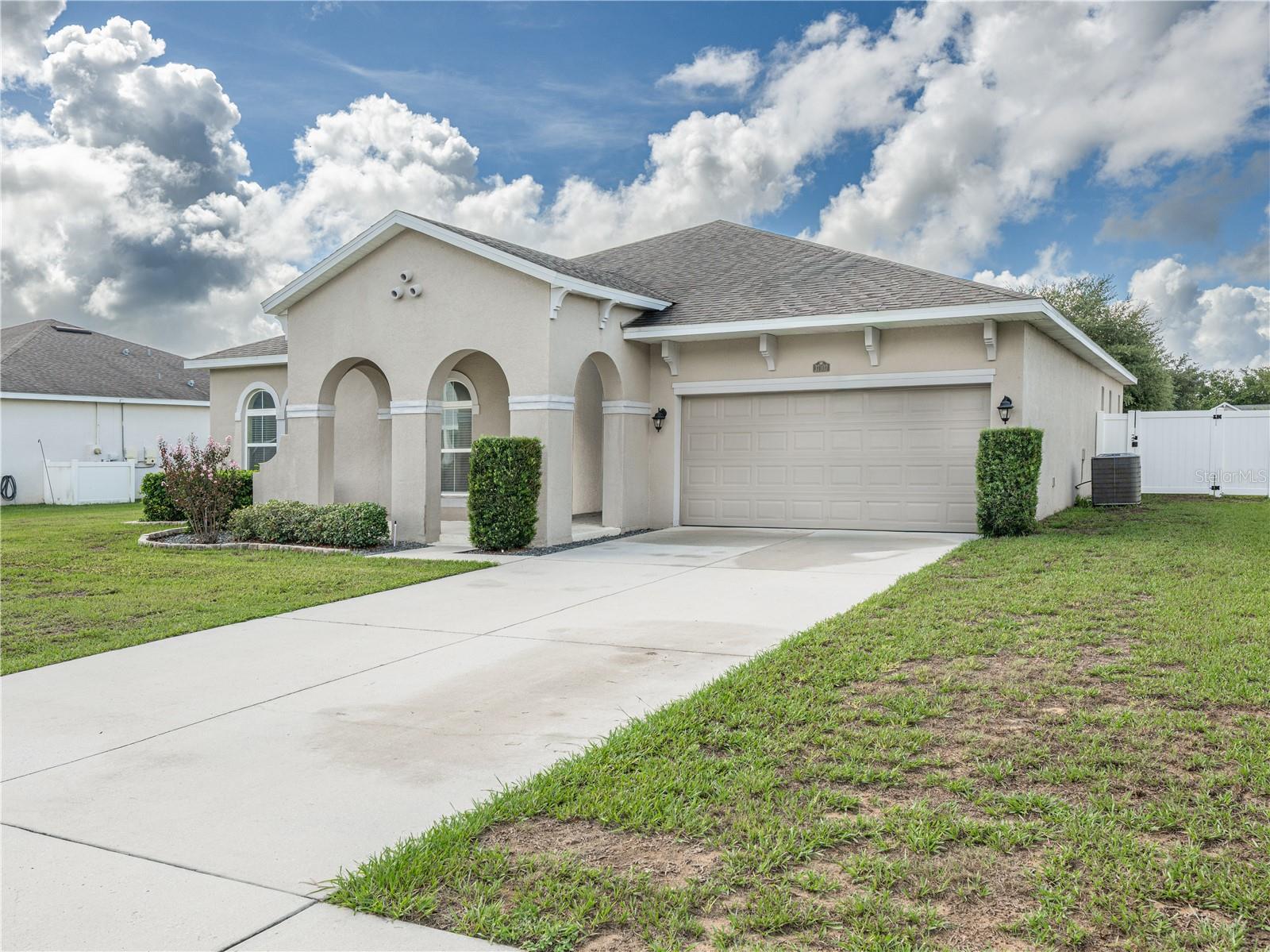 37102 Scenic Bluff Dr Property Photo 1