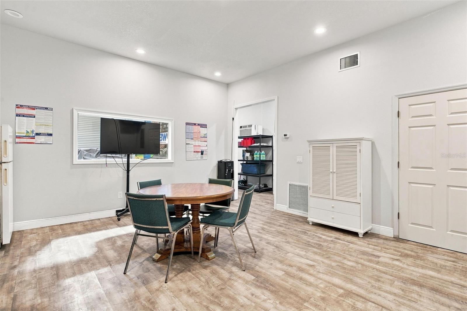 2450 Us Highway 441/27 Property Photo 15