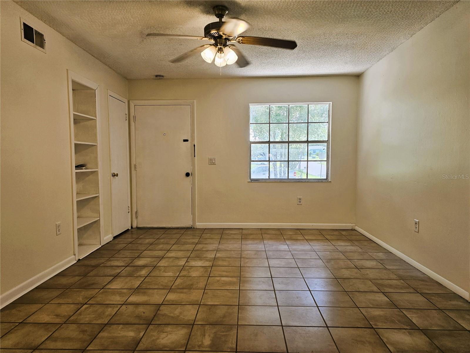 5550 Saint Joseph Blvd Property Photo 3