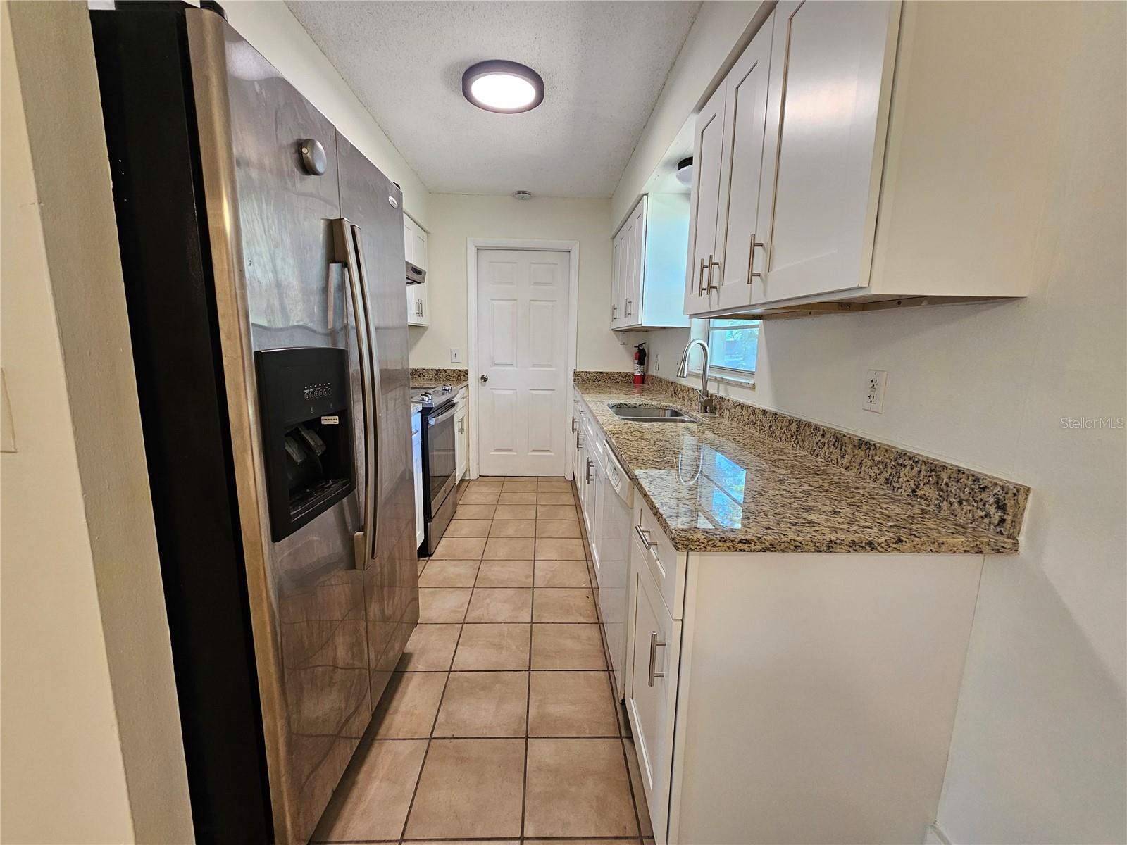 5550 Saint Joseph Blvd Property Photo 8