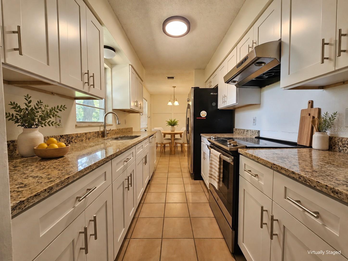 5550 Saint Joseph Blvd Property Photo 9