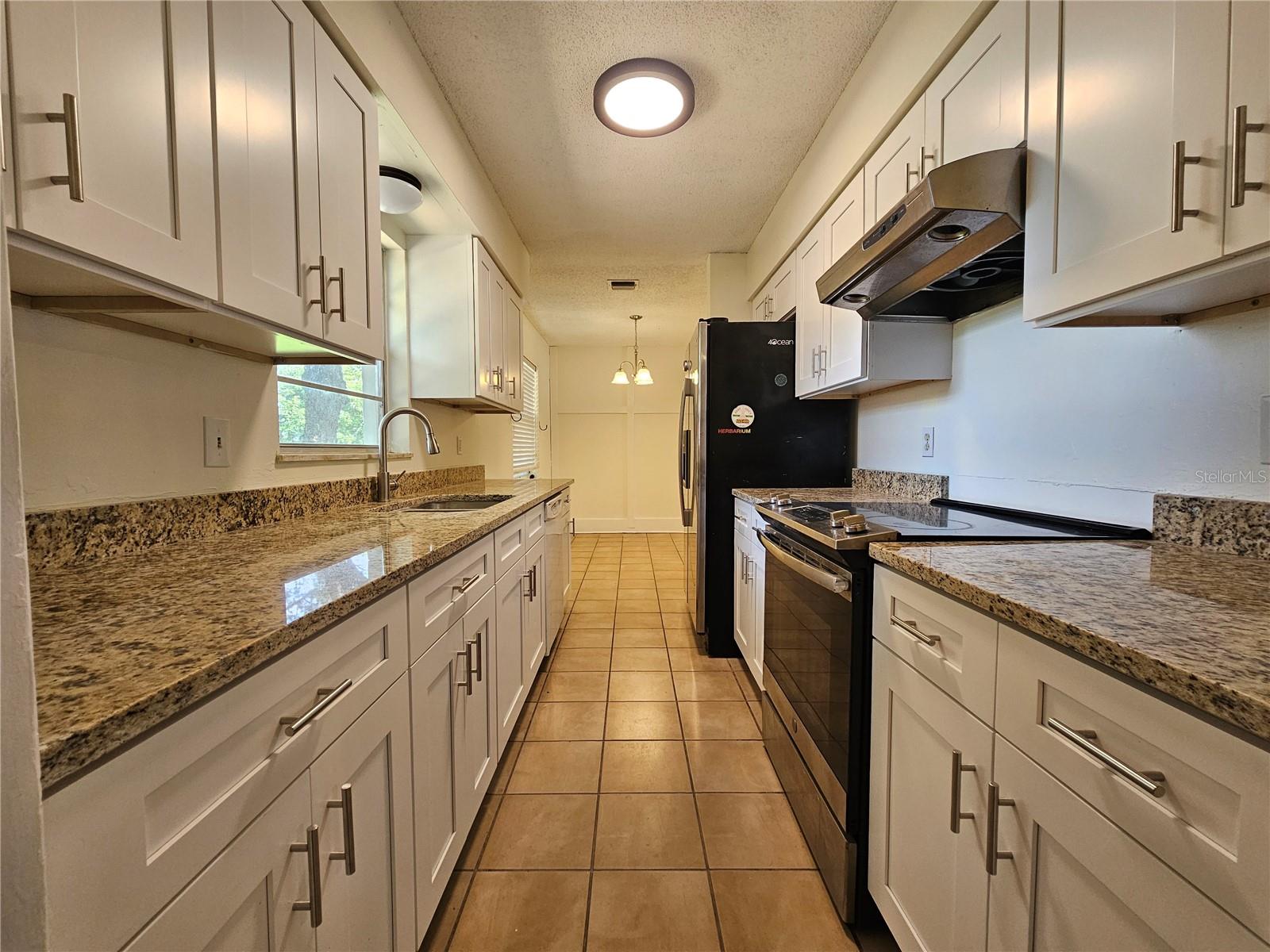 5550 Saint Joseph Blvd Property Photo 12