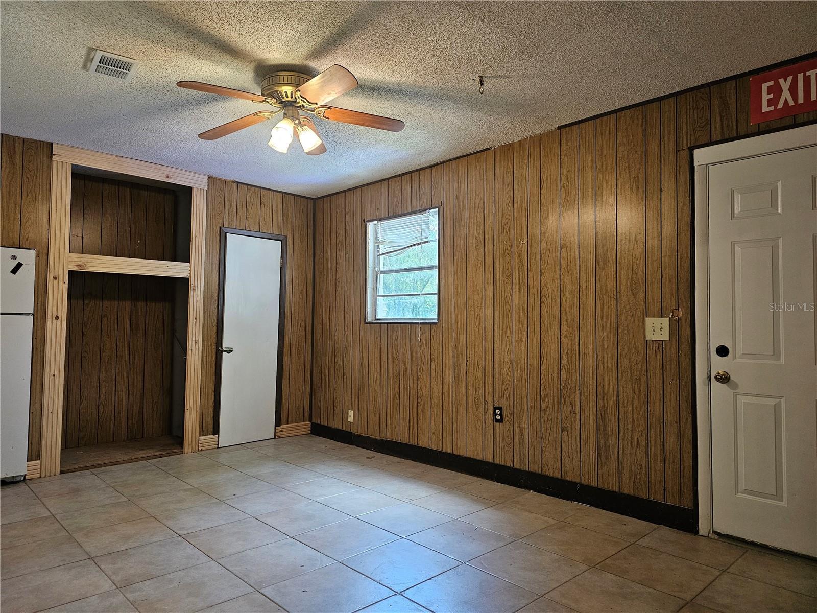5550 Saint Joseph Blvd Property Photo 23
