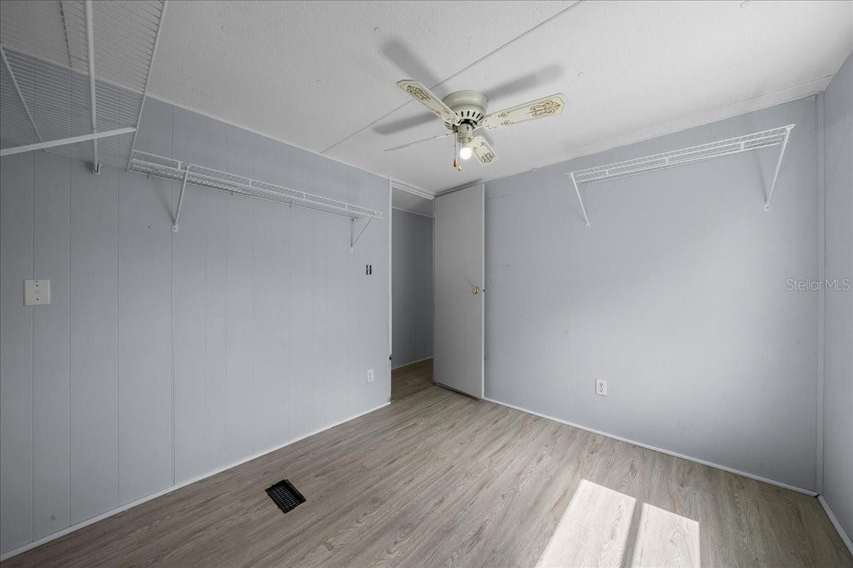 1314 Teakwood Ln Property Photo 15
