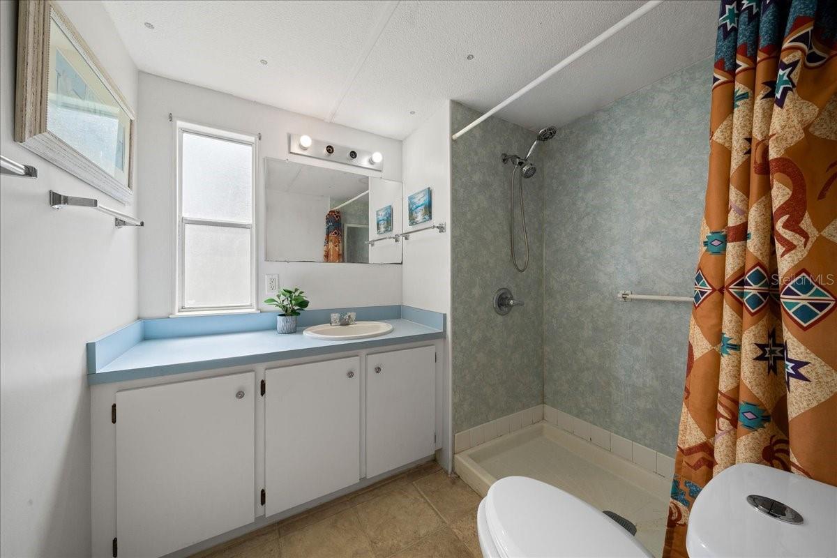 1314 Teakwood Ln Property Photo 16