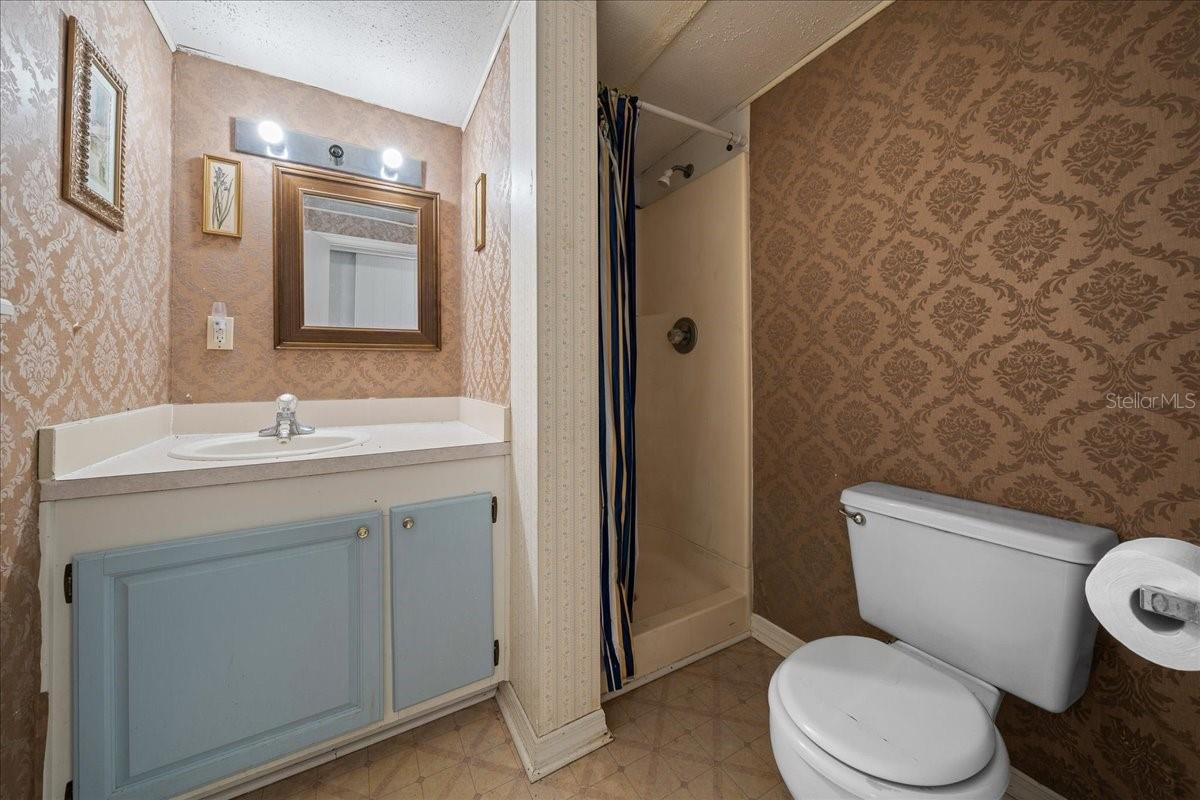 1314 Teakwood Ln Property Photo 21