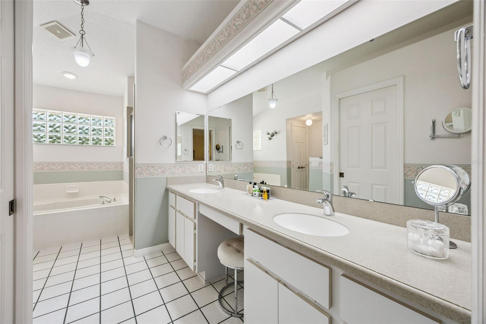 6631 Borg St Property Photo 29
