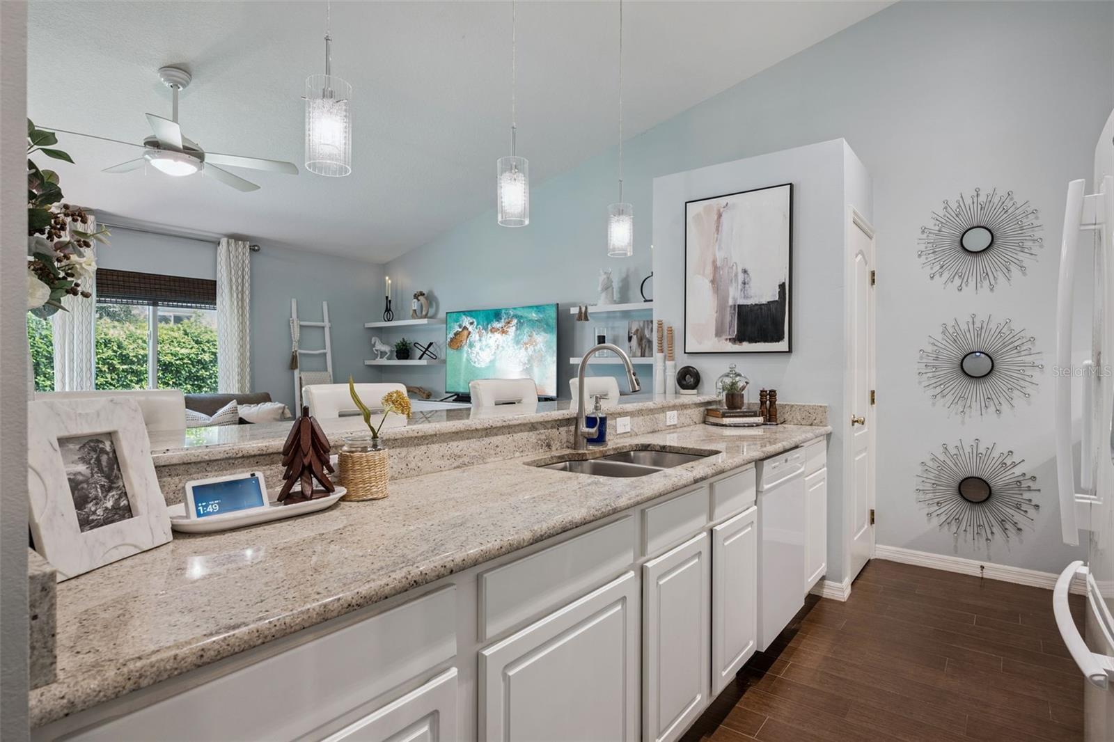 651 Villa Ct Property Photo 11