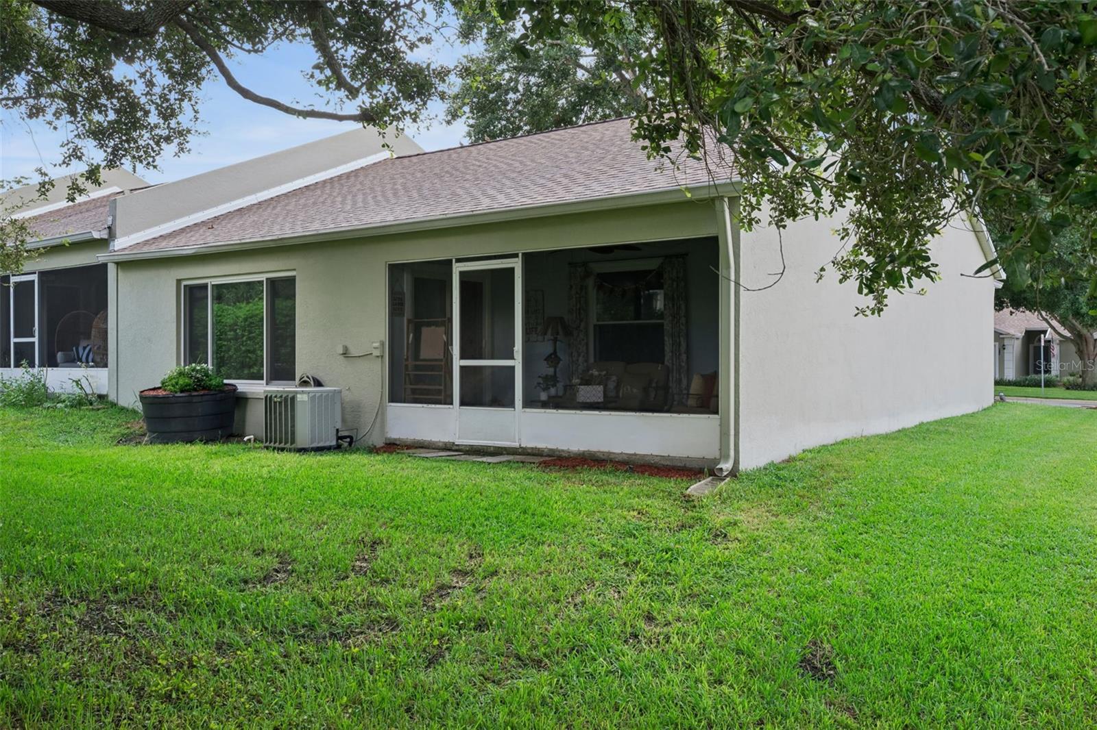 651 Villa Ct Property Photo 22