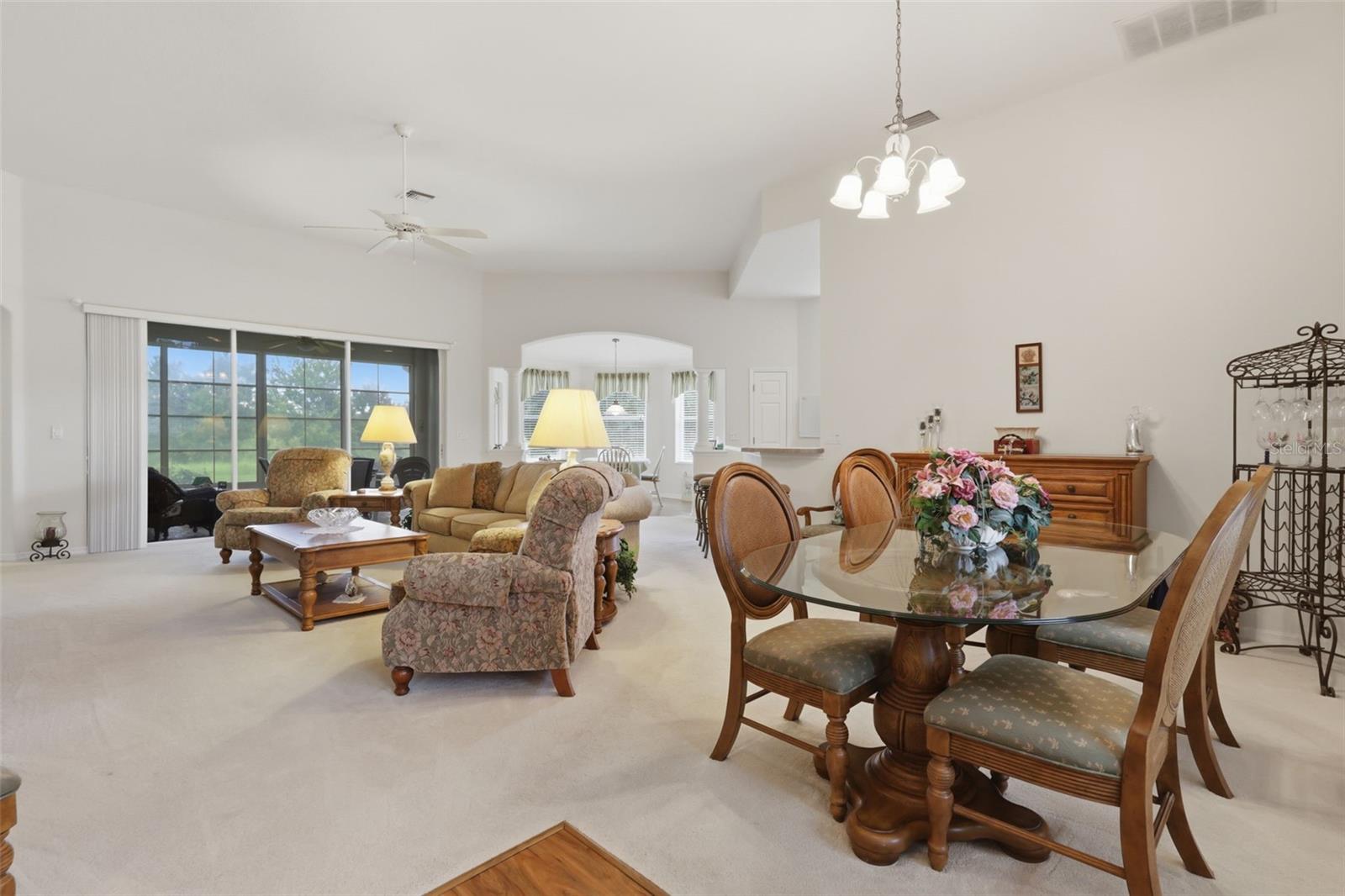 20743 Queen Alexandra Dr Property Photo 4