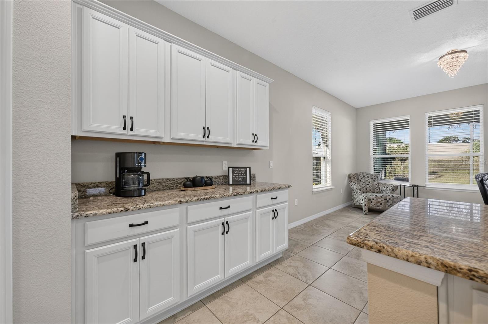 306 Alcove Dr Property Photo 19