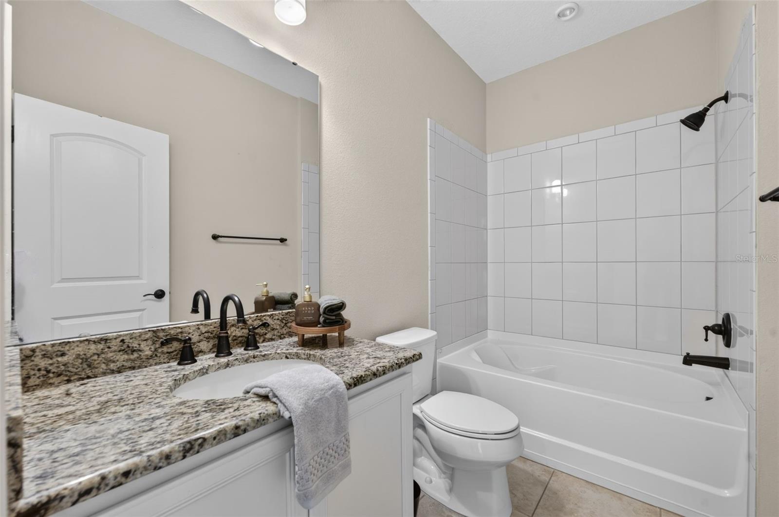 306 Alcove Dr Property Photo 34