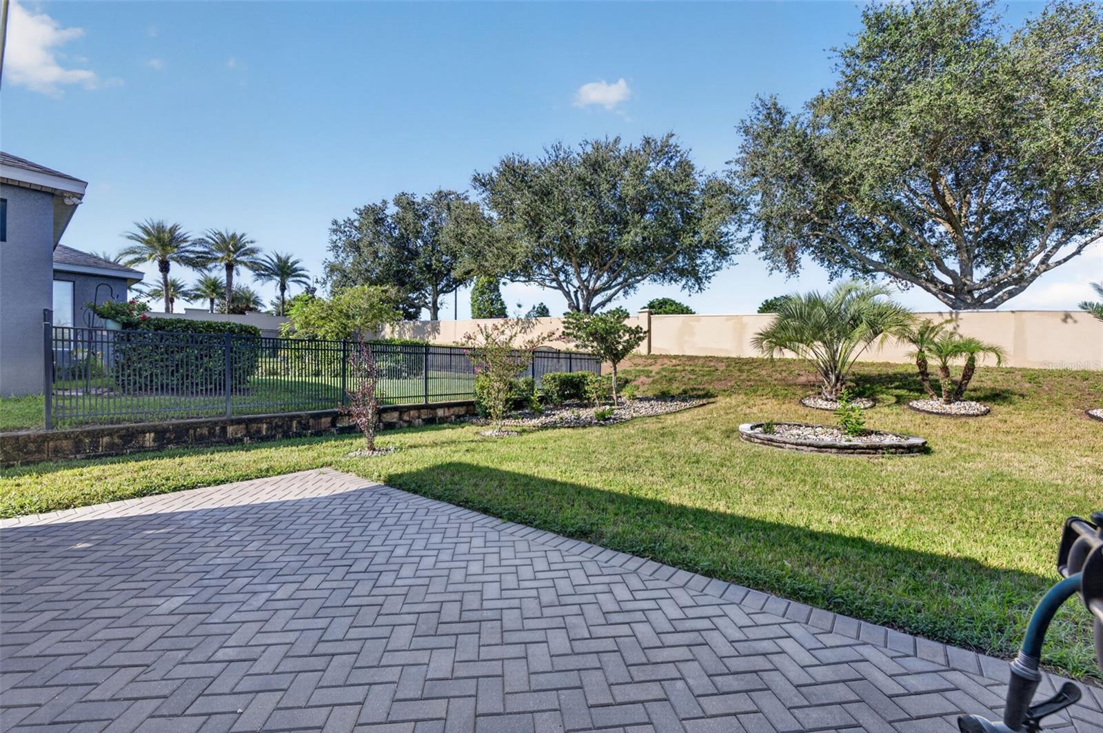 306 Alcove Dr Property Photo 38