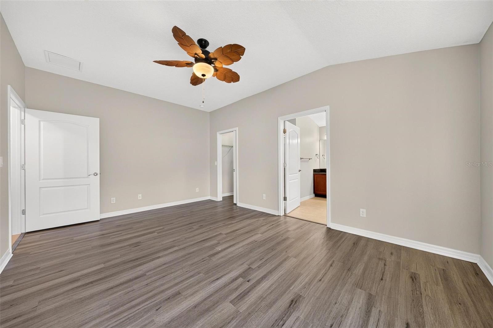 4467 Manica Dr Property Photo 27