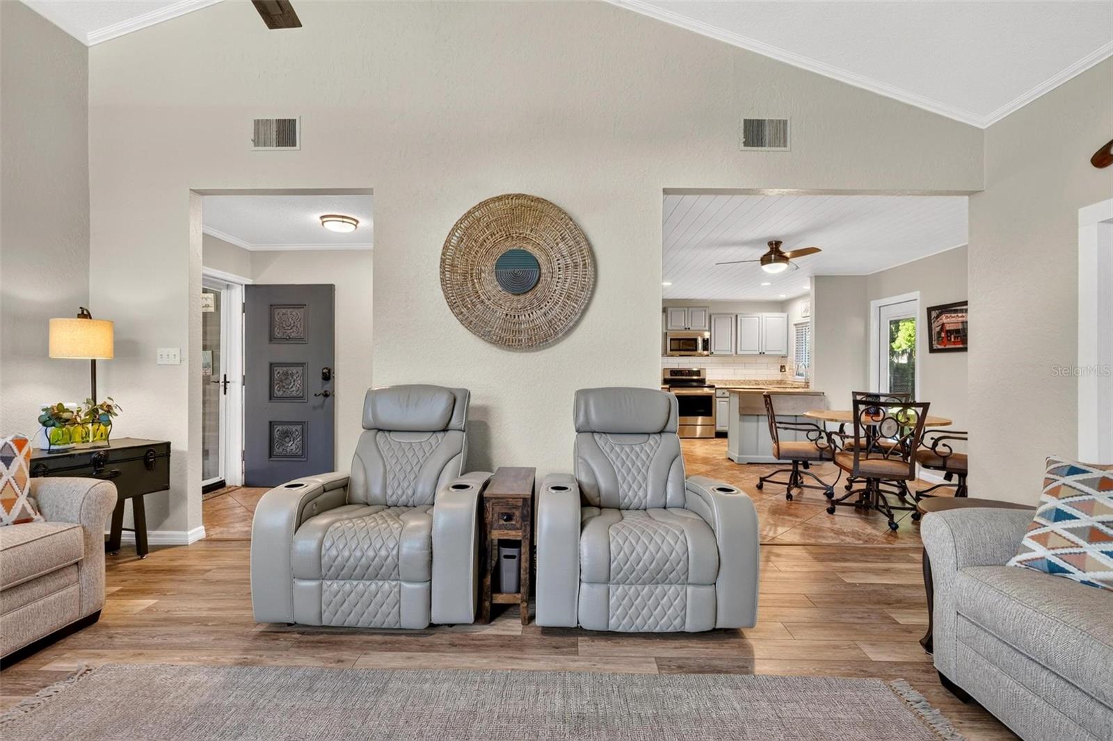 8106 Spring Dr Property Photo 17