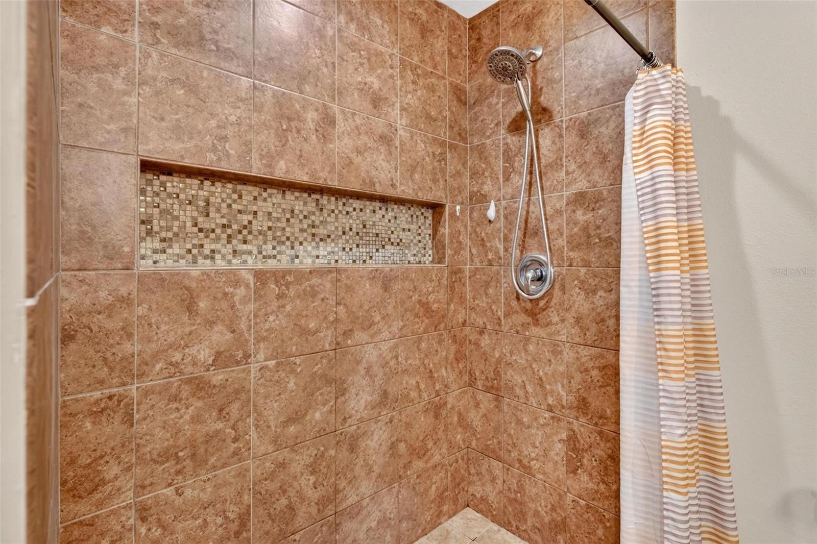 8106 Spring Dr Property Photo 41