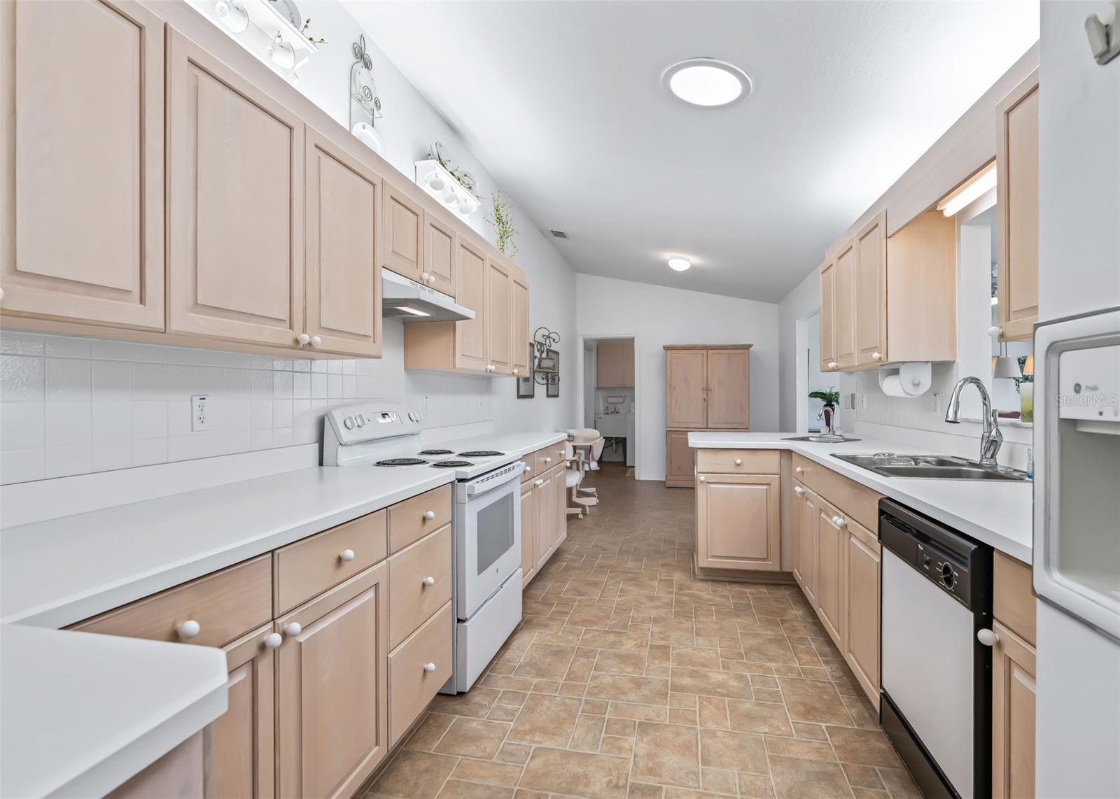 9475 Se 136th Pl Property Photo 15