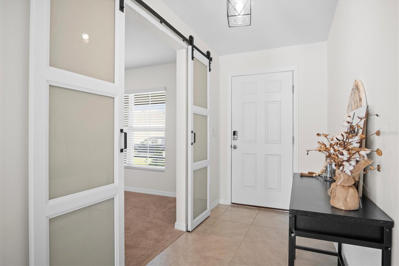 8673 Triumph Cir Property Photo 5