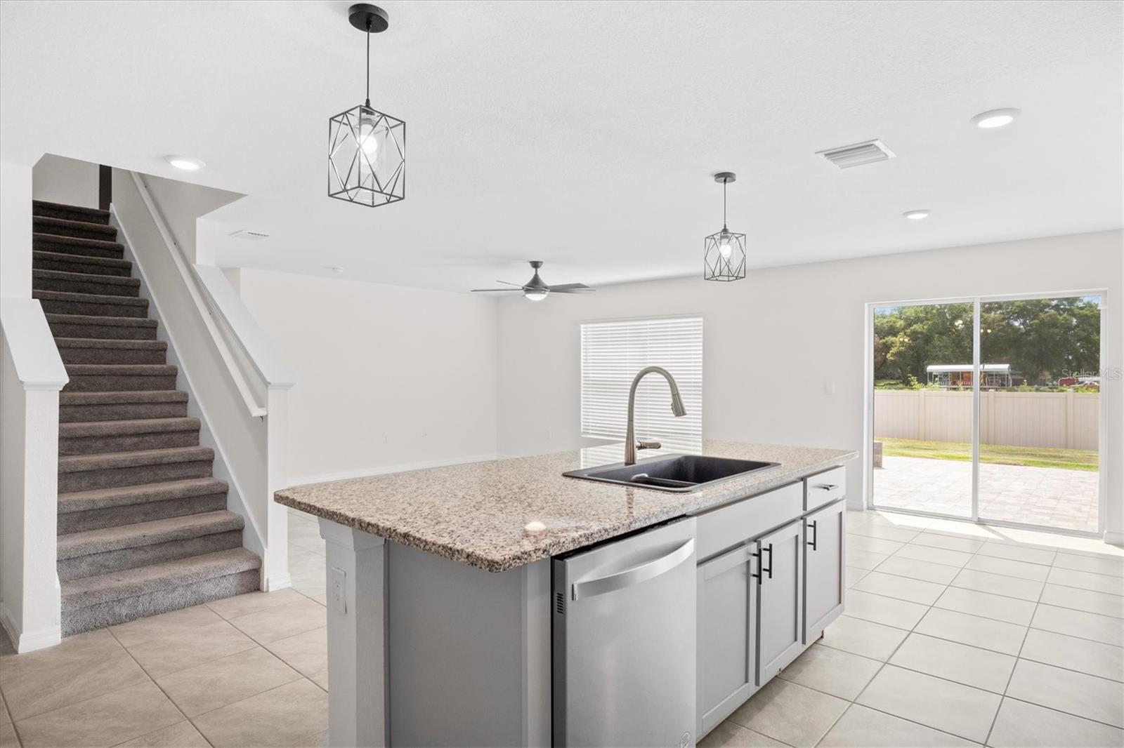 8673 Triumph Cir Property Photo 11