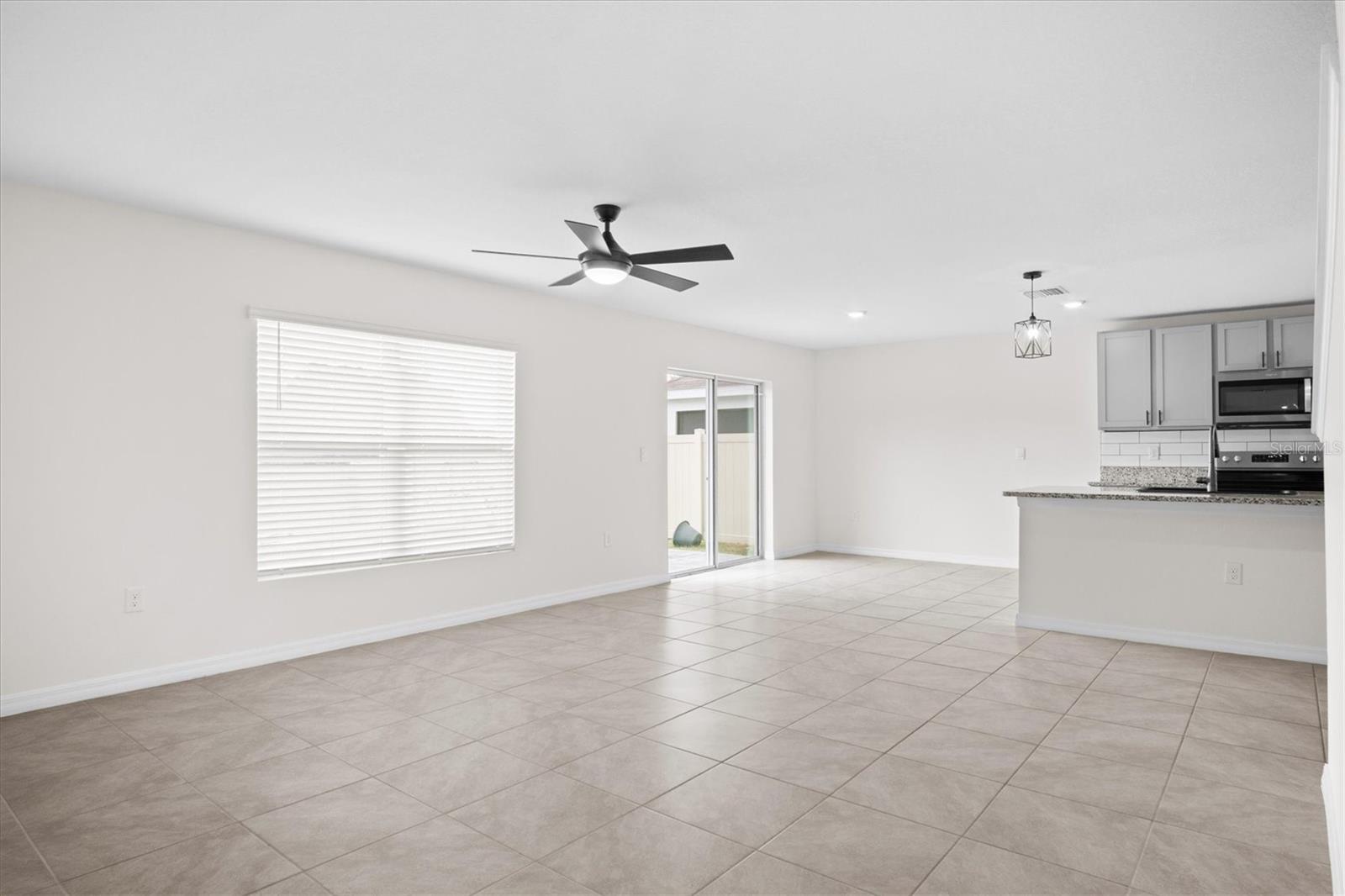 8673 Triumph Cir Property Photo 15