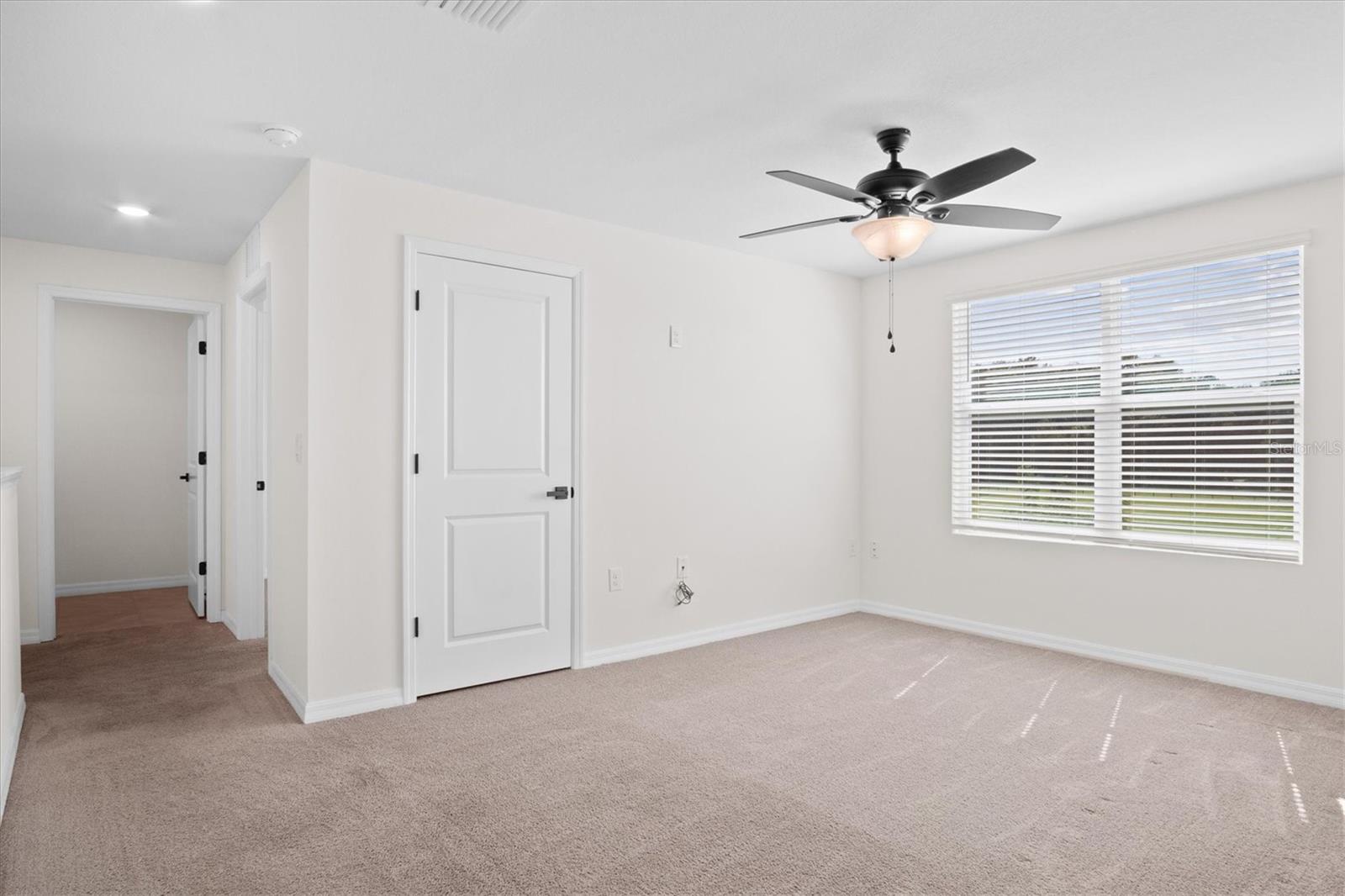 8673 Triumph Cir Property Photo 17