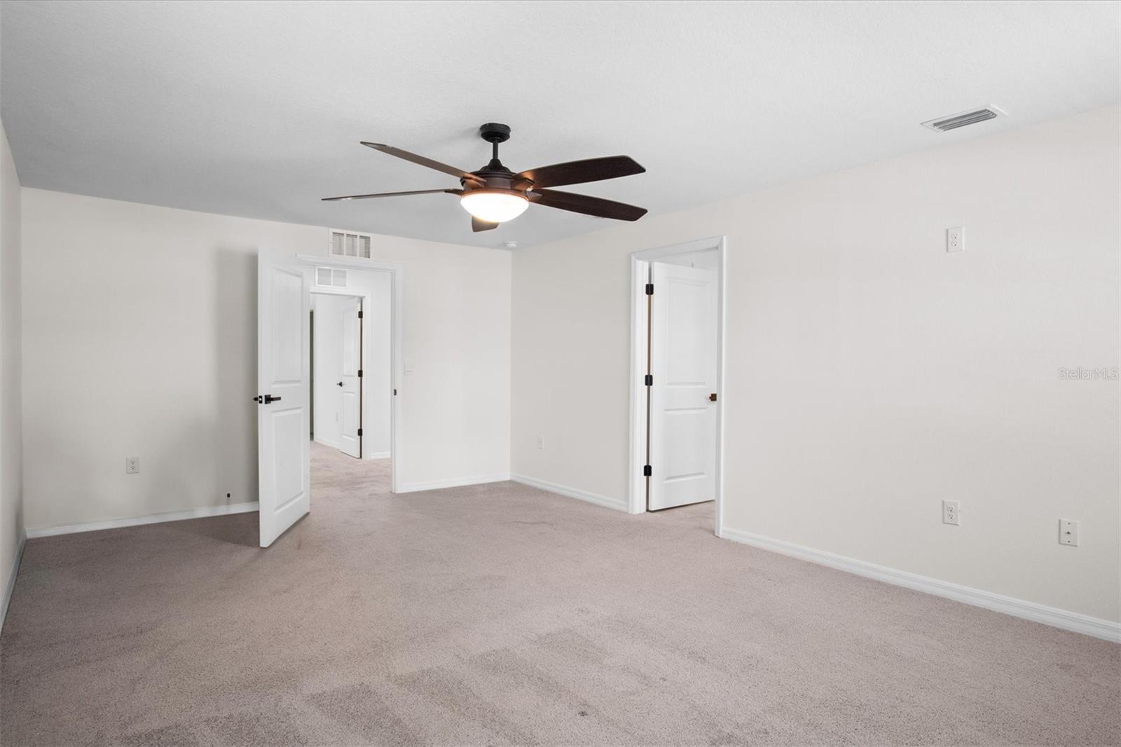 8673 Triumph Cir Property Photo 19