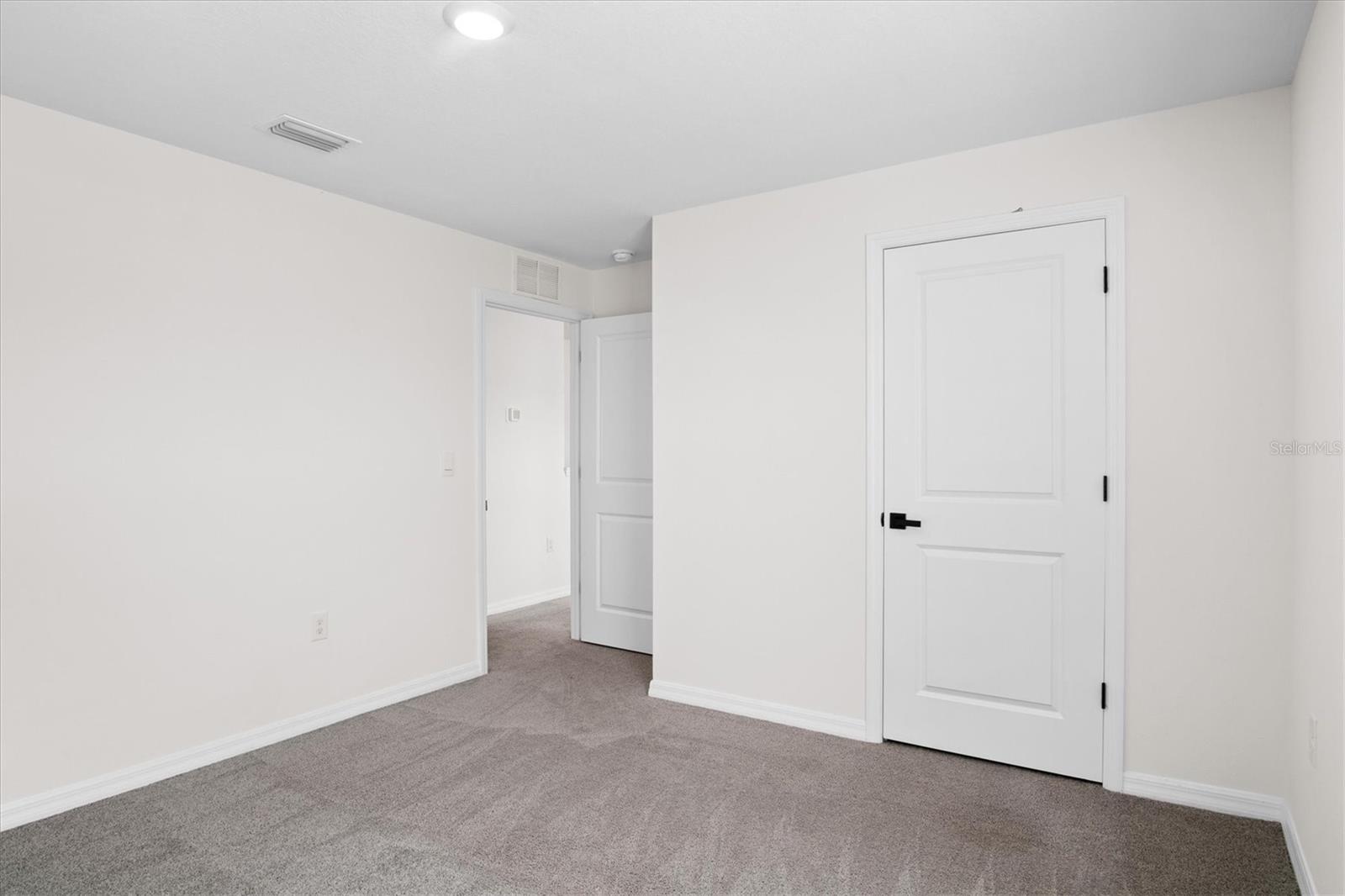 8673 Triumph Cir Property Photo 31
