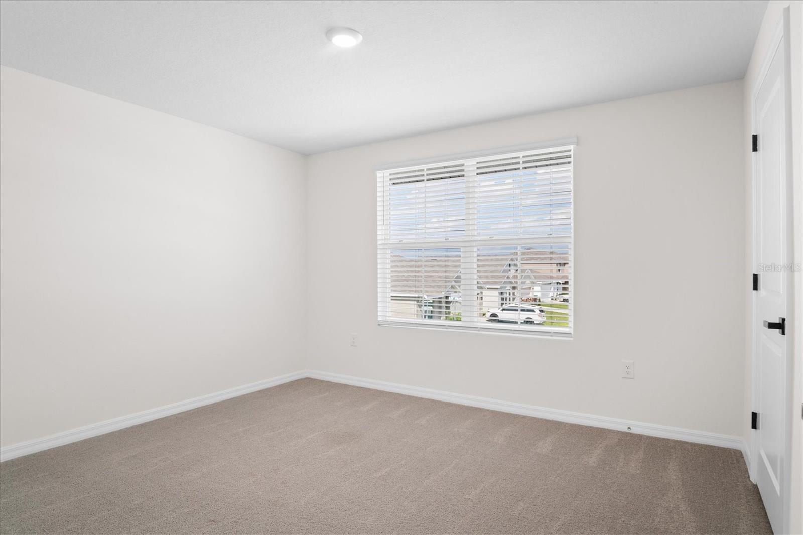 8673 Triumph Cir Property Photo 32