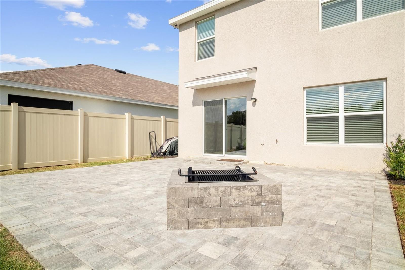 8673 Triumph Cir Property Photo 35