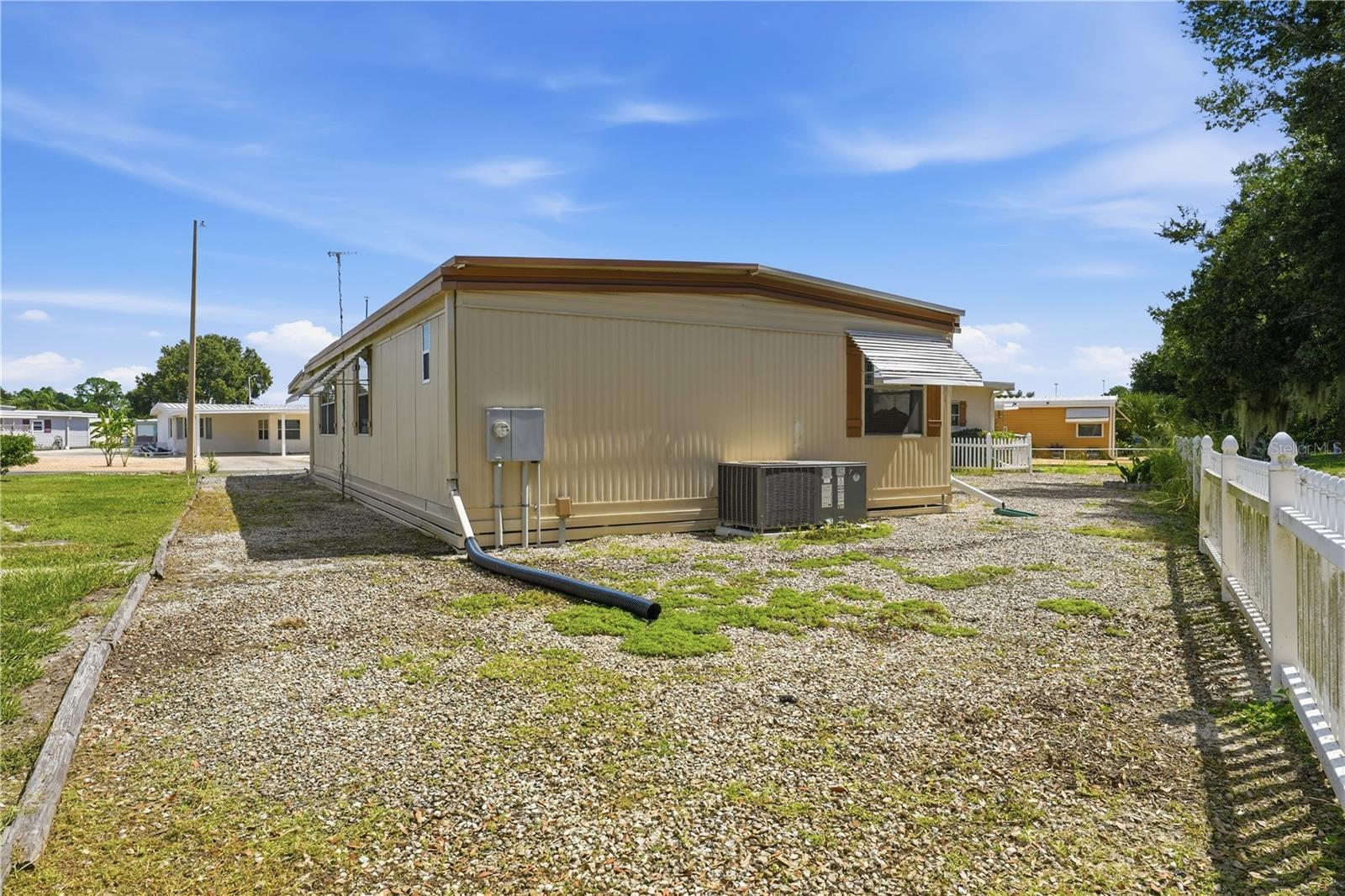695 Buccaneer Blvd Property Photo 35