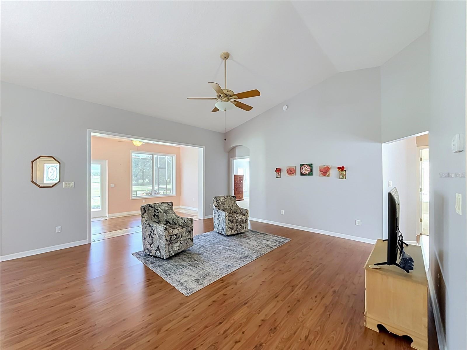 5024 Long Meadow Dr Property Photo 5