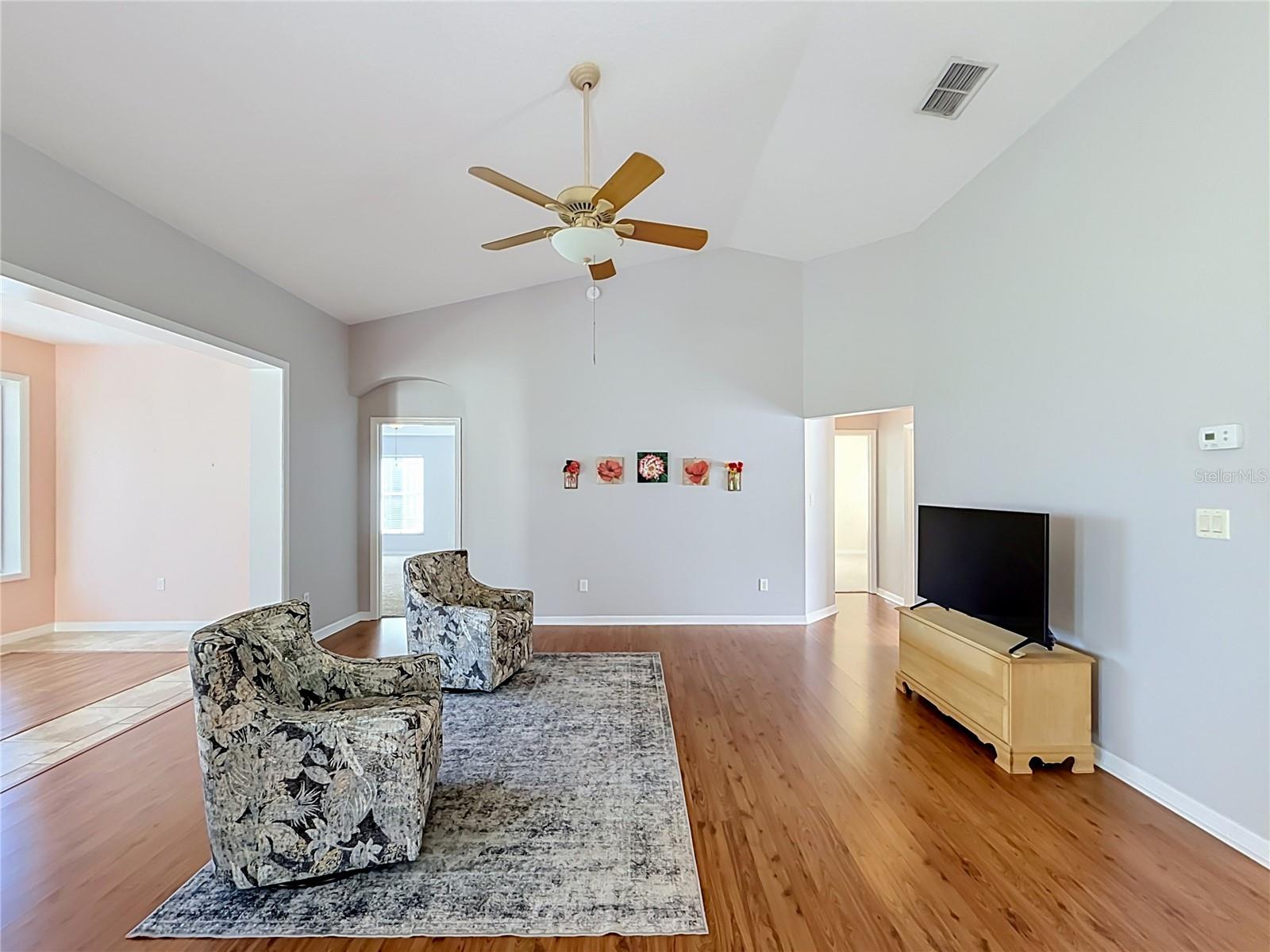 5024 Long Meadow Dr Property Photo 6