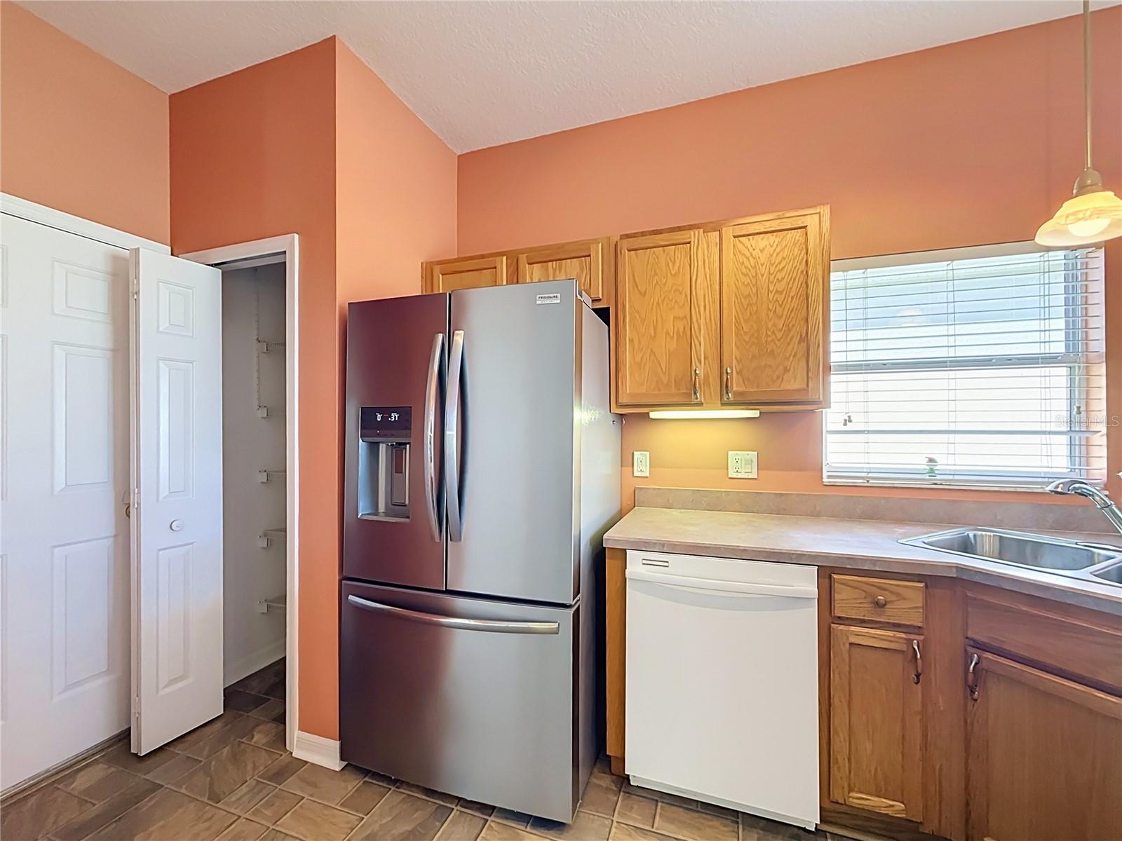 5024 Long Meadow Dr Property Photo 16