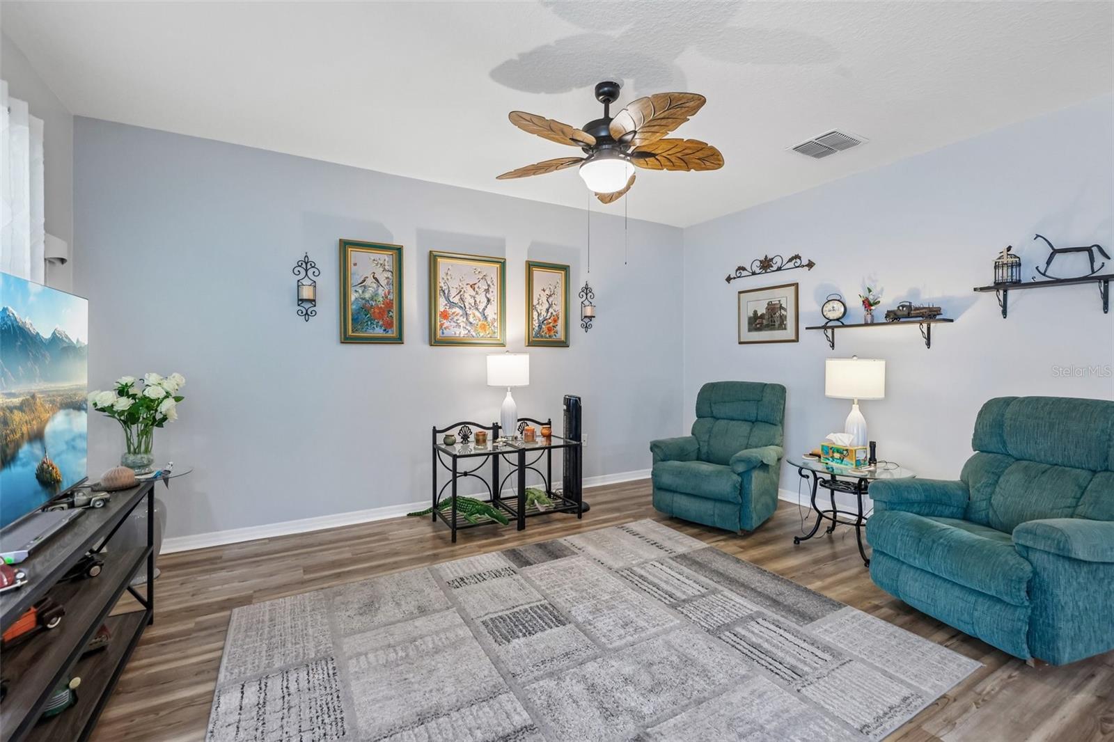 1768 Henin Cir Property Photo 6