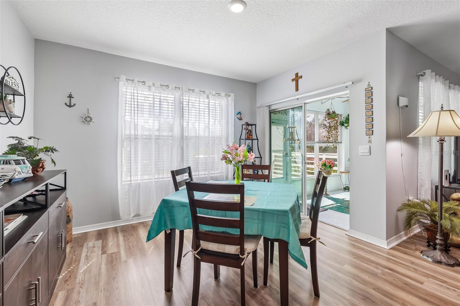 1768 Henin Cir Property Photo 8