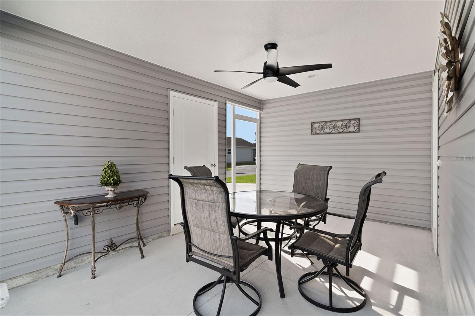 6558 Herr Ct Property Photo 5