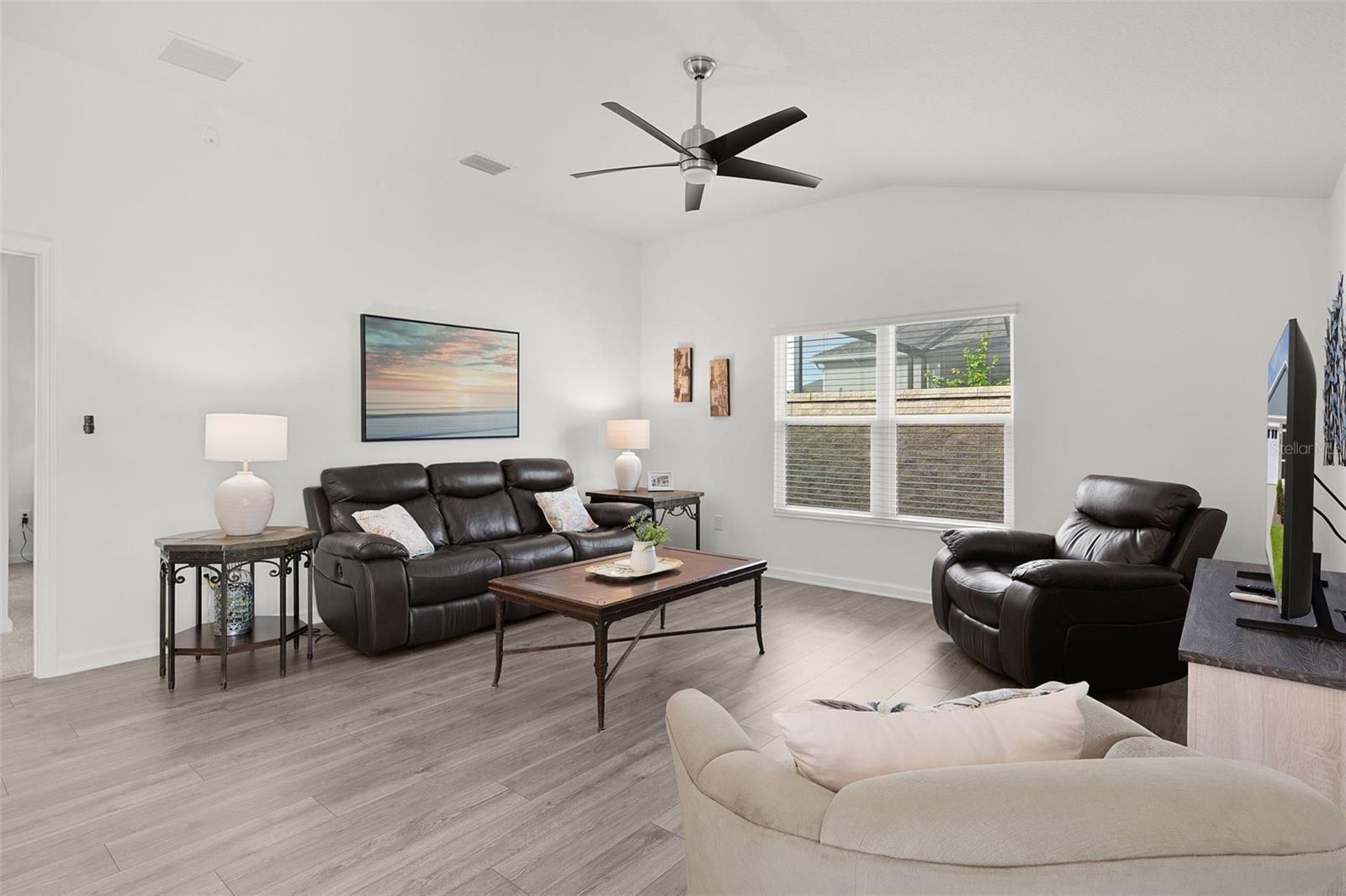 6558 Herr Ct Property Photo 9