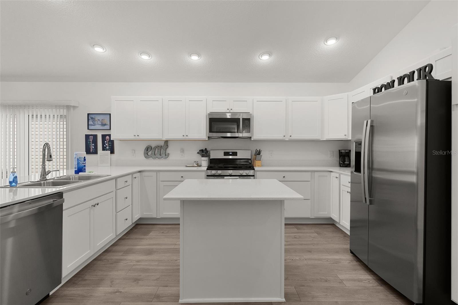 6558 Herr Ct Property Photo 17