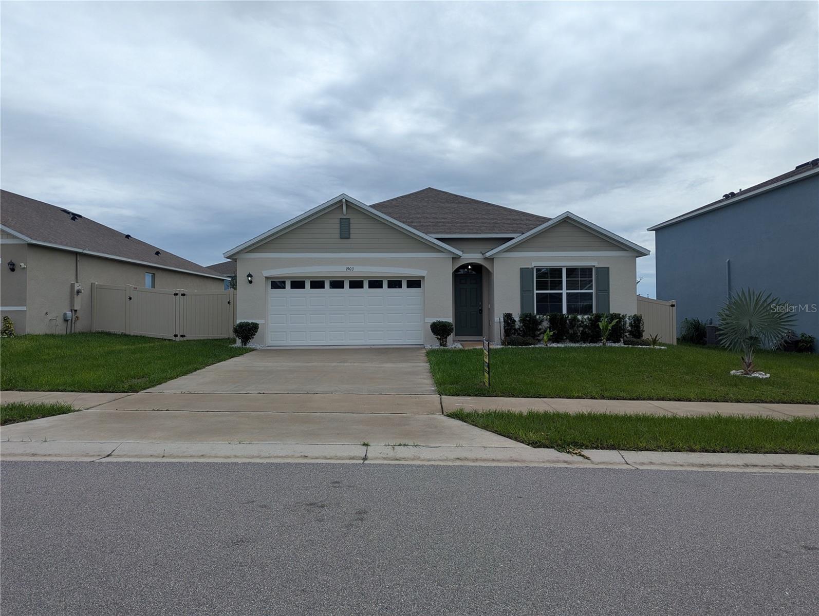 1903 HENIN CIR Property Photo 1