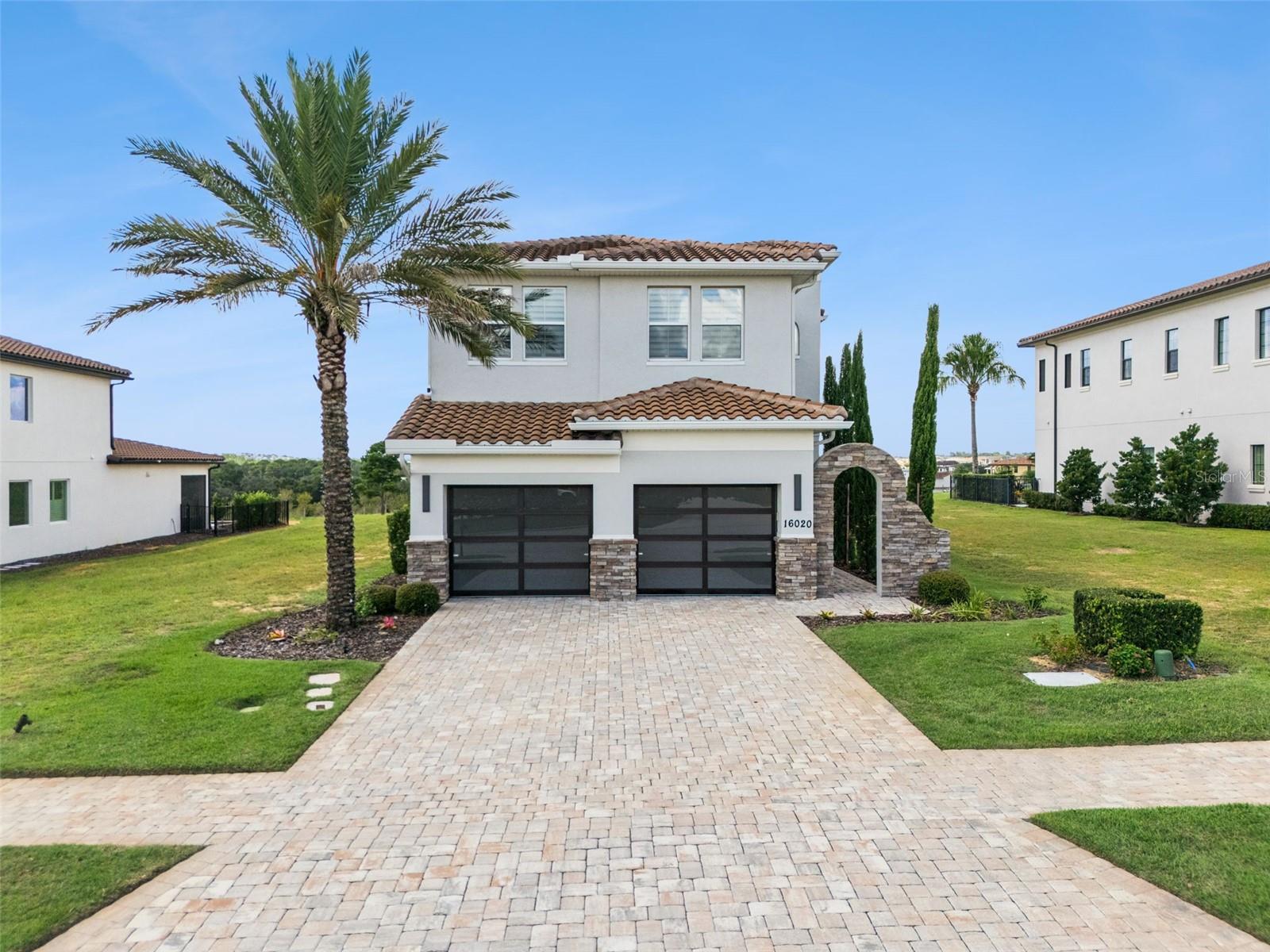 16020 Trivoli Cir Property Photo 3